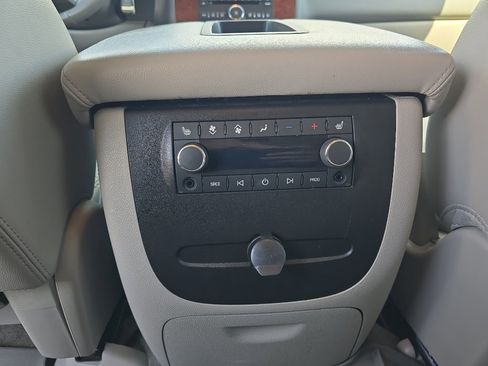 Used 2011 Chevrolet Tahoe LT w/ Luxury Package image 20