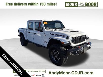 Used 2025 Jeep Gladiator Mojave w/ Convenience Group
