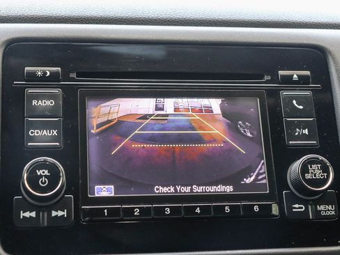 Used 2017 Honda HR-V LX image 28