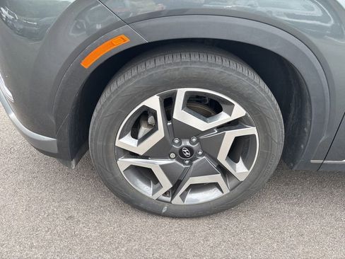 Used 2024 Hyundai Palisade Limited AWD/4WD image 2