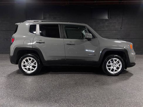 Used 2021 Jeep Renegade Latitude w/ Sun & Sound Group image 6