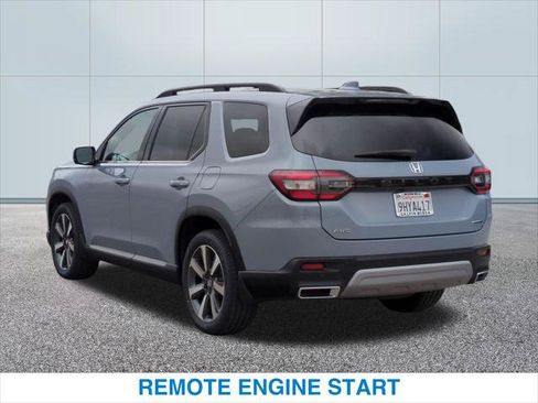 Used 2023 Honda Pilot Touring image 9