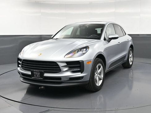 Certified 2020 Porsche Macan AWD/4WD image 6