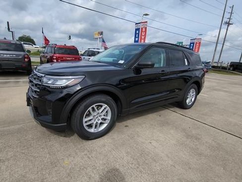 New 2026 Ford Explorer Active w/ Active Comfort Package RWD image 5