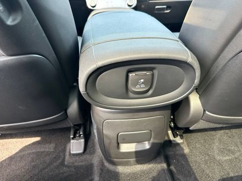 Used 2026 Hyundai Palisade Limited AWD/4WD image 21