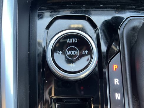 Certified 2024 Chevrolet Colorado Trail Boss w/ Technology Package image 24