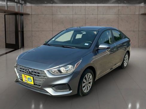 Used 2019 Hyundai Accent SE image 19