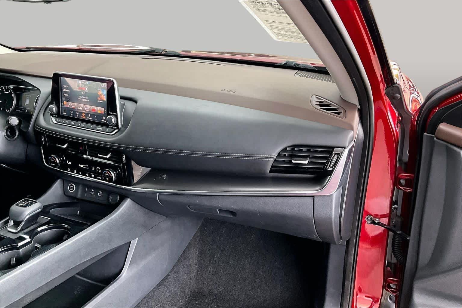 Certified 2021 Nissan Rogue SV AWD/4WD image 18
