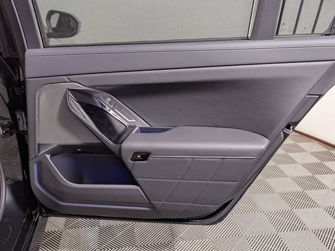 Used 2026 BMW i7 xDrive60 AWD/4WD image 46