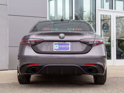 New 2025 Alfa Romeo Giulia AWD w/ Veloce Package AWD image 9