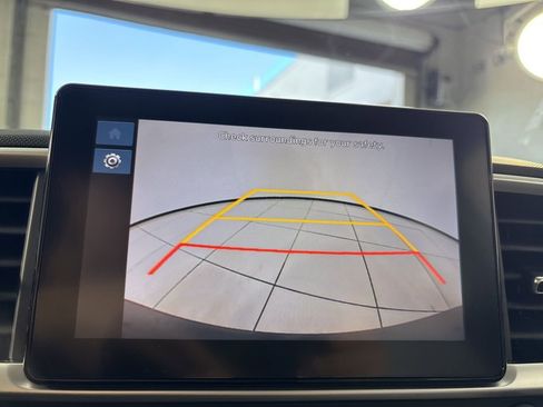 New 2026 Hyundai Venue SEL FWD image 27