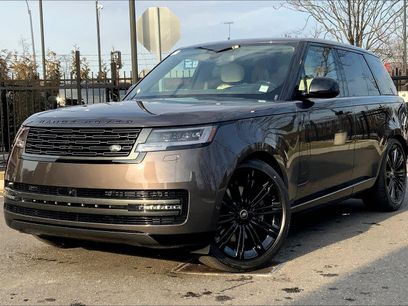 New 2025 Land Rover Range Rover SE