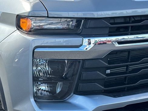 Used 2024 Chevrolet Silverado 2500 LT image 45