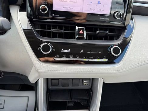 Used 2022 Toyota Corolla Cross L FWD image 20