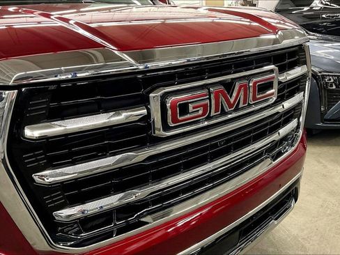 Used 2025 GMC Yukon Elevation w/ LPO, Elevation Black Package AWD/4WD image 33