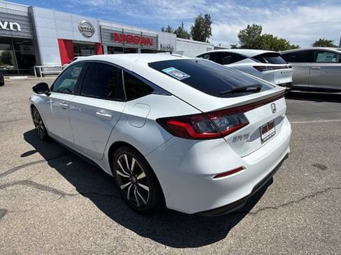 Used 2024 Honda Civic EX-L image 6