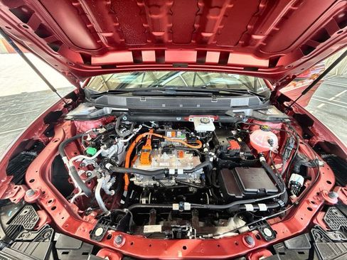 Used 2025 Chevrolet Equinox EV LT w/ Convenience Package image 21