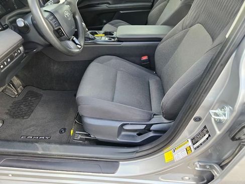 Used 2025 Toyota Camry LE FWD image 19