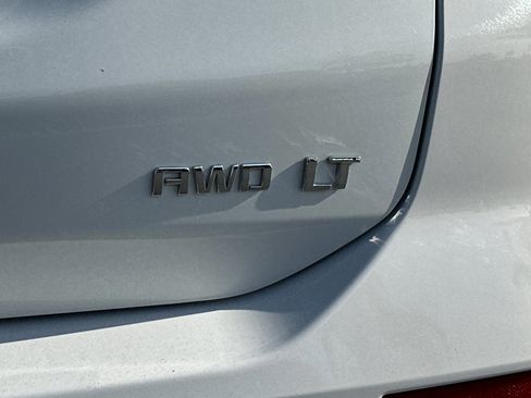 Used 2024 Chevrolet Equinox LT image 24