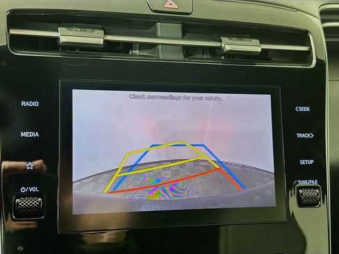 Certified 2023 Hyundai Santa Cruz SEL w/ Activity Package image 13