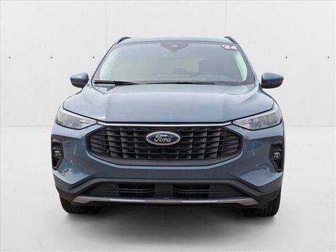 New 2024 Ford Escape SE image 6