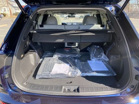 New 2025 Mitsubishi Outlander SE image 28