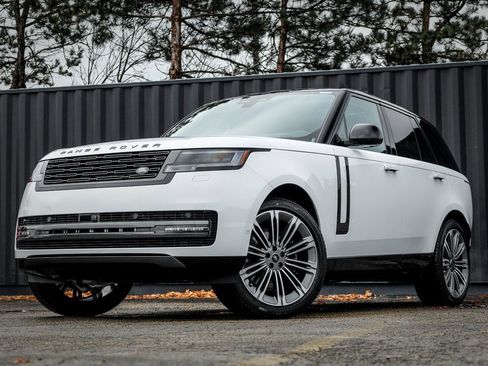 New 2025 Land Rover Range Rover SE image 1