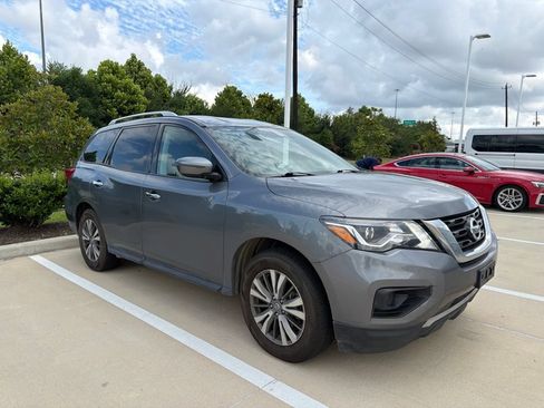Used 2020 Nissan Pathfinder S FWD image 9