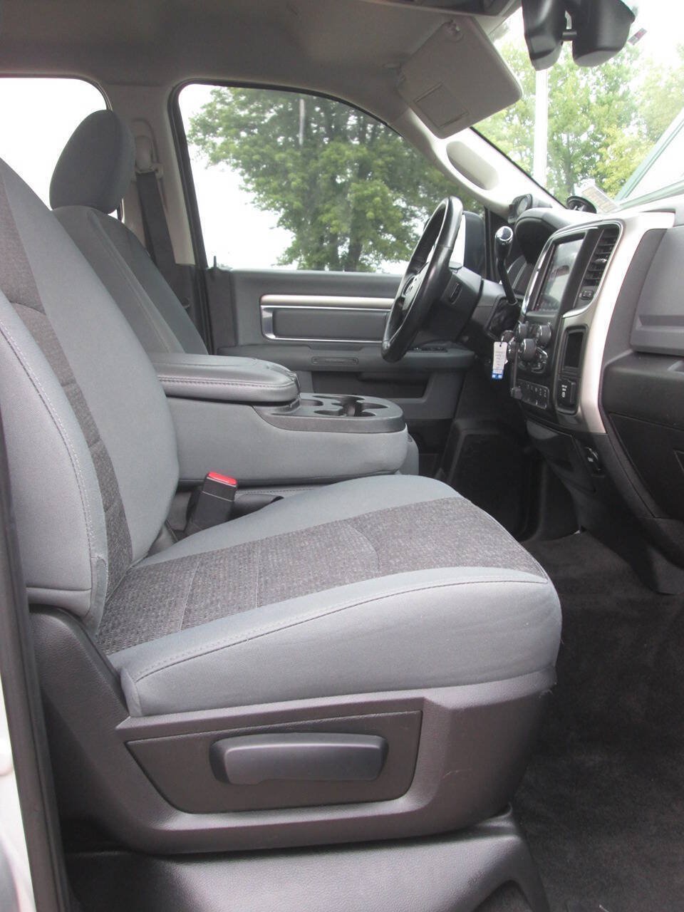 Used 2018 RAM 3500 Big Horn AWD/4WD image 20