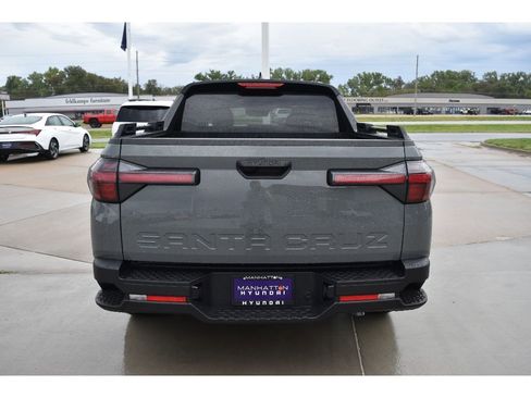 New 2026 Hyundai Santa Cruz SEL FWD image 10
