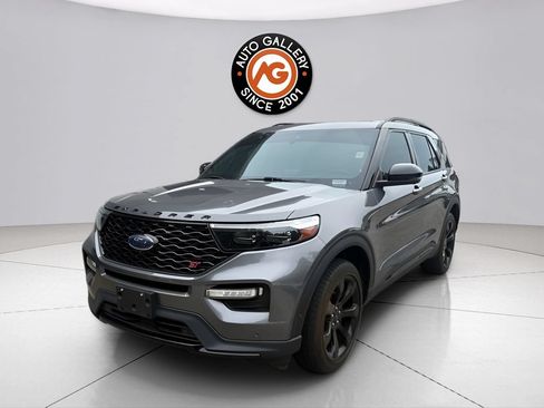 Used 2021 Ford Explorer ST w/ Equipment Group 401A AWD/4WD image 3