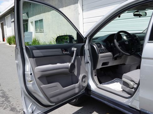Used 2011 Honda CR-V LX image 34