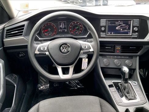 Used 2019 Volkswagen Jetta S image 6