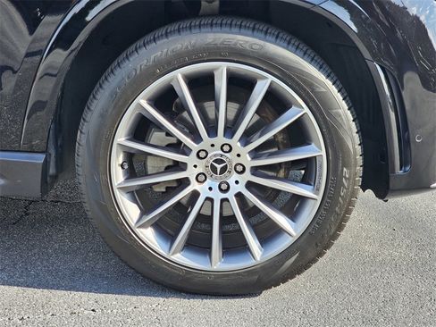 Used 2021 Mercedes-Benz GLE 350 w/ AMG Line Exterior image 13