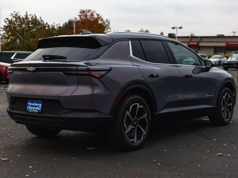 New 2026 Chevrolet Equinox EV LT image 29