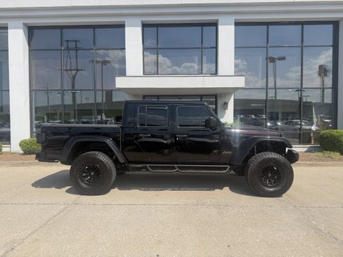 Used 2021 Jeep Gladiator Rubicon AWD/4WD image 3