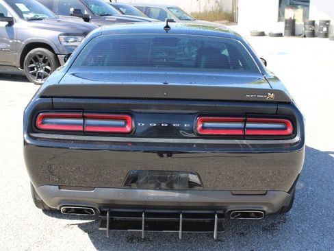 Used 2021 Dodge Challenger R/T Scat Pack RWD image 5