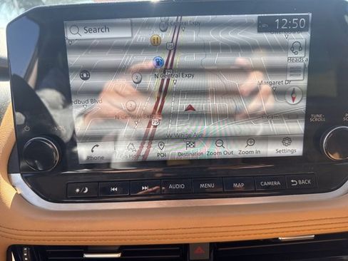 Used 2023 Nissan Rogue Platinum w/ Platinum Premium Package image 6