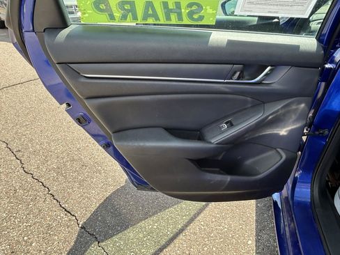 Used 2022 Honda Accord Sport image 13