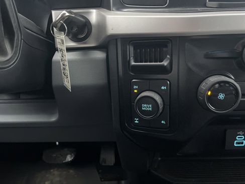 Used 2025 Ford F250 XL w/ STX Appearance Package image 23