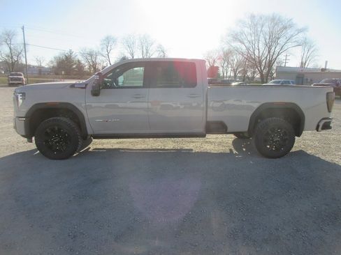 New 2026 GMC Sierra 3500 AT4 w/ AT4 Premium Plus Package image 9