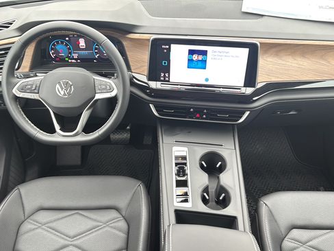 New 2026 Volkswagen Atlas SE FWD image 18