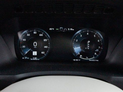 Certified 2022 Volvo XC90 T6 Momentum image 16