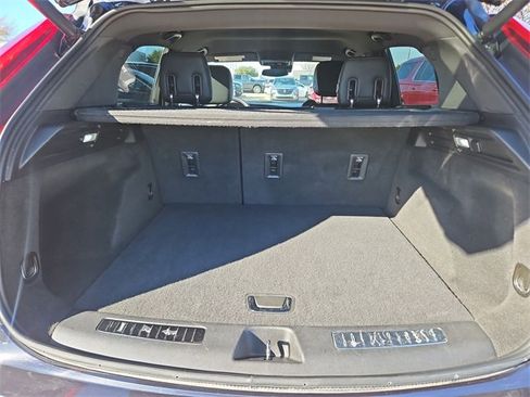 Used 2023 Cadillac XT4 Premium Luxury image 24