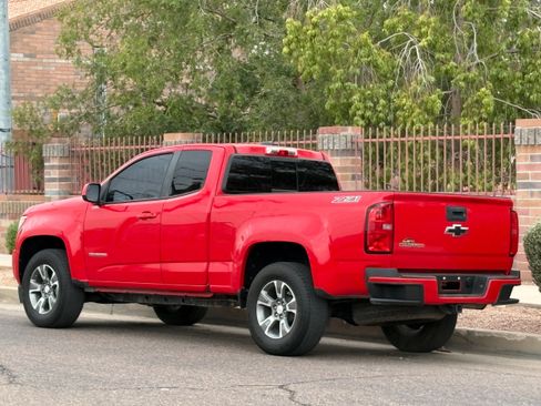 Used 2015 Chevrolet Colorado Z71 RWD image 4