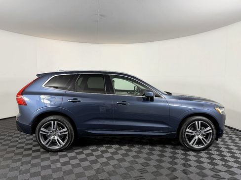 Used 2021 Volvo XC60 T5 Momentum w/ Premium Package AWD/4WD image 7