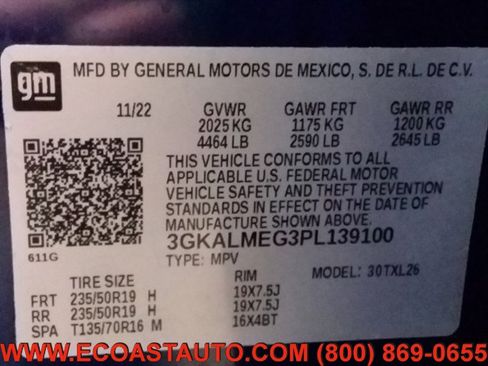 Used 2023 GMC Terrain SLE w/ Driver Convenience Package image 13