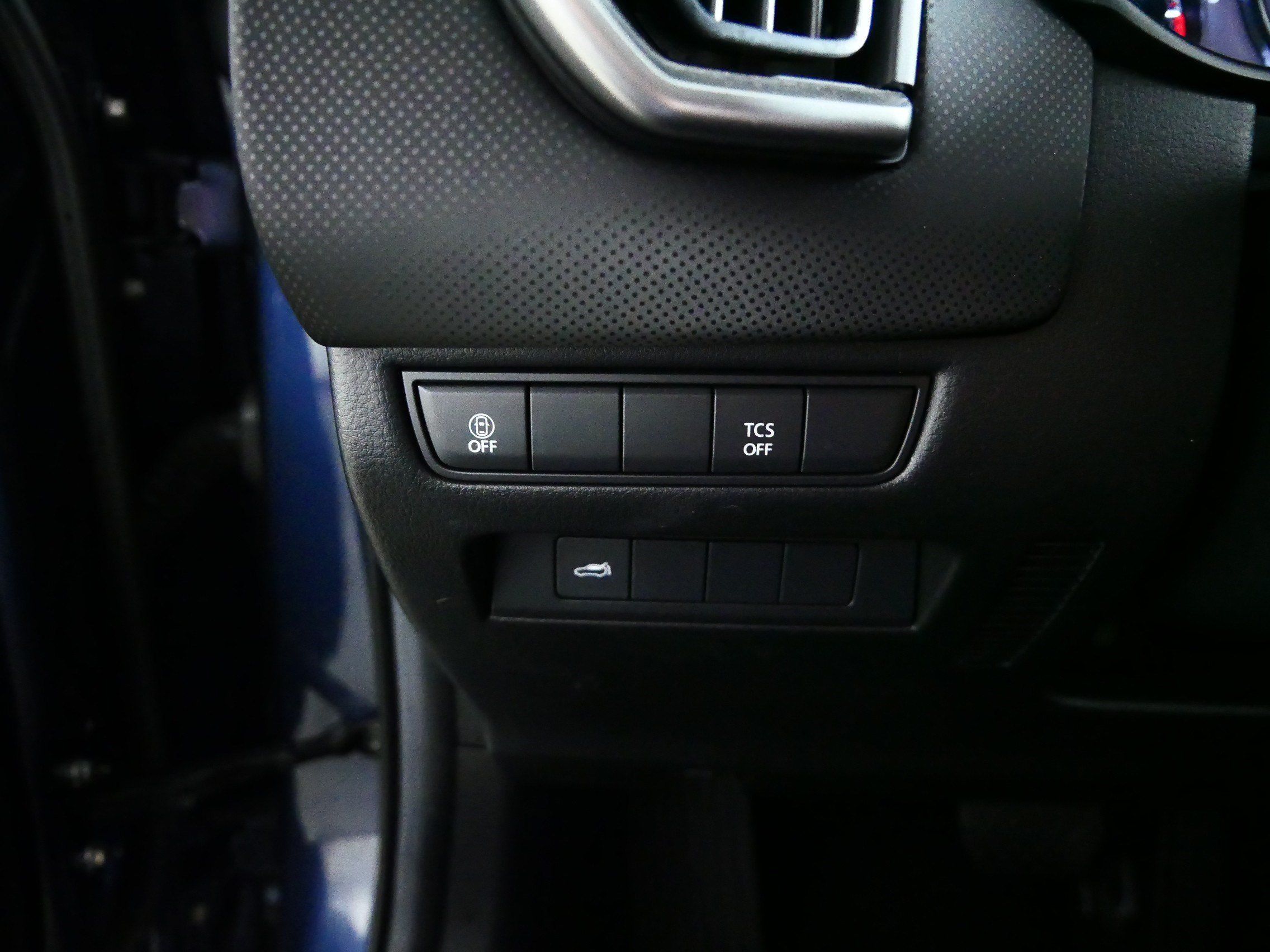 Used 2025 MAZDA CX-50 AWD 2.5 S w/ Premium Package image 26