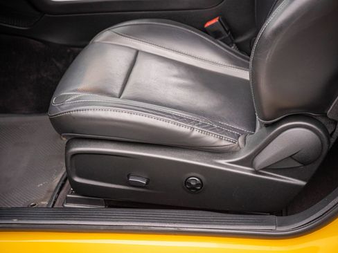 Used 2017 Dodge Challenger GT w/ Driver Convenience Group AWD/4WD image 12