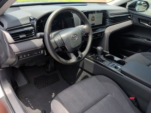 Used 2025 Toyota Camry LE FWD image 17